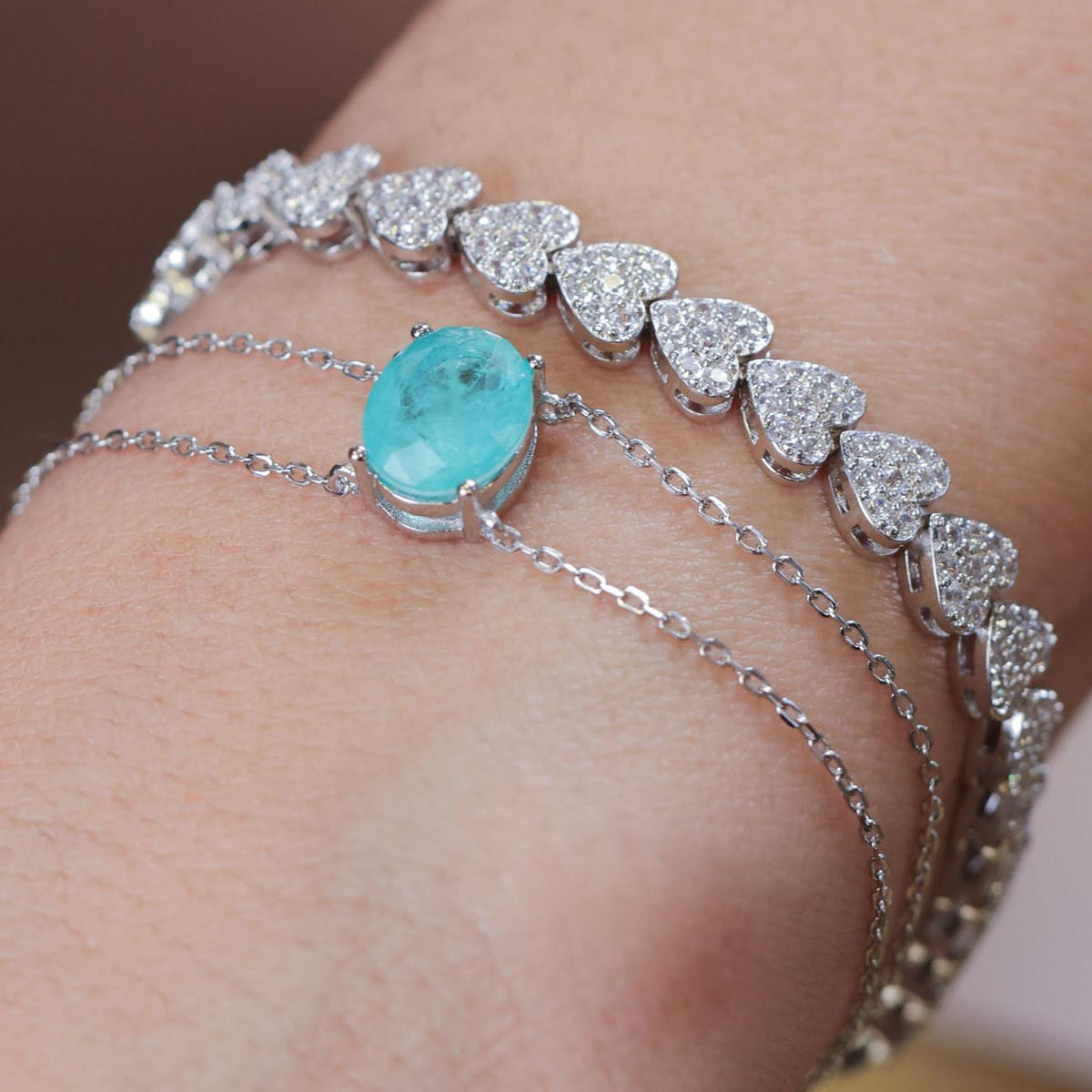 Pulseira com Corações Cravejados em Micro Zircônias Brancas 17cm | Alviane